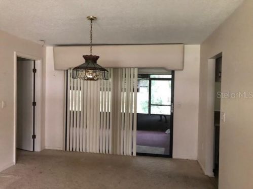 64 Lone Pine St, Homosassa, FL 34446-5704