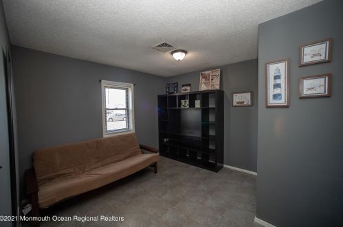 401 Sea Bright Rd, Lacey NJ  08731-4950 exterior