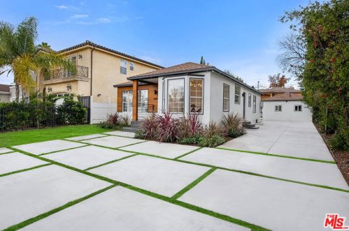 5143 Newcastle Ave, Van Nuys CA  91316-3512 exterior