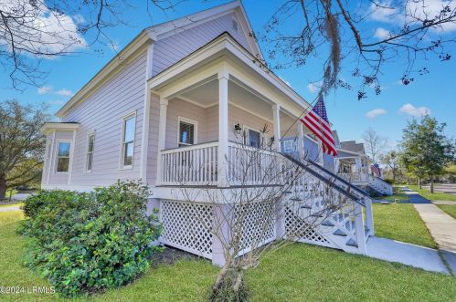 101 Patrick Dr, Beaufort, SC 29902-5710