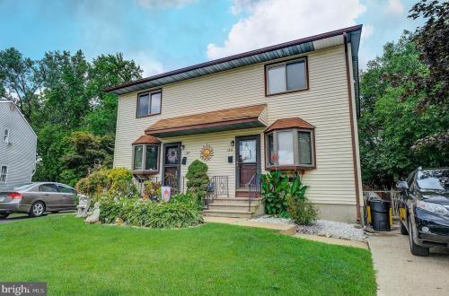135 Reeger Ave, Trenton, NJ 08610-6314