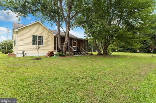 114 Otter Ln, Montross VA  22520-4148 exterior