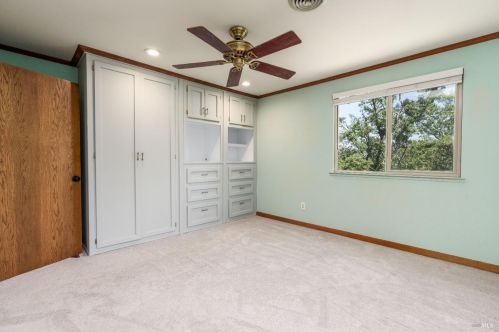 380 Jefferson Ln, Ukiah CA  95482-6618 exterior