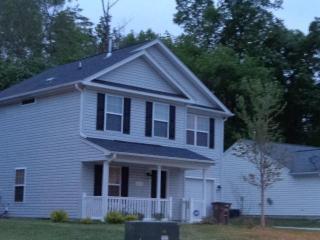 2007 Briar Run Dr, Greensboro, NC 27405-9705