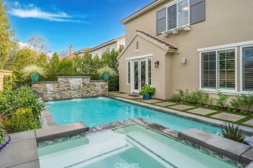 26173 Lone Rock Ct, Santa Clarita CA  91381-0647 exterior