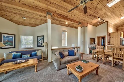 605 Danube Dr, South Lake Tahoe, CA 96150-6743