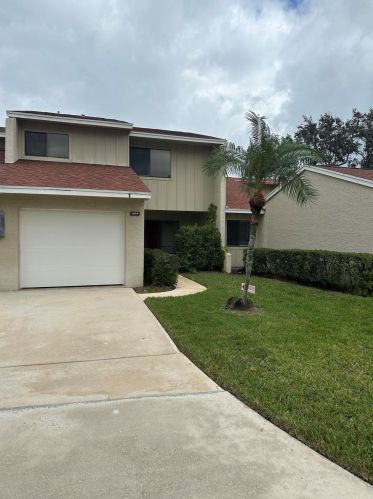 1659 Crossing Cir, Palm City FL  34990-2465 exterior