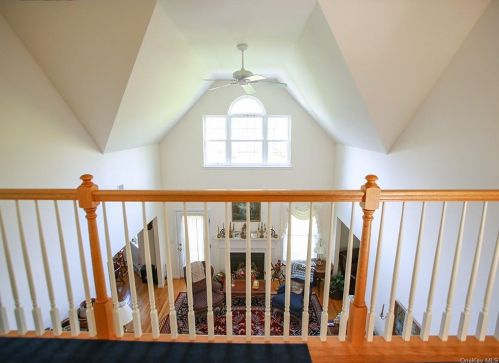 194 High Meadows Rd, Walden NY  12586-2609 exterior