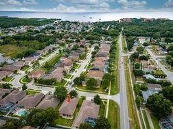 4993 Breeze Cir, Palm Harbor, FL 34683-1126