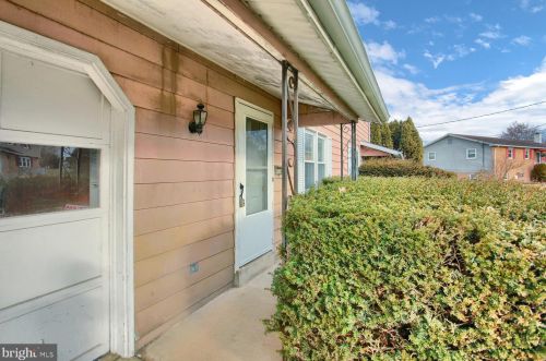 923 Spring Cir, Navy Sup Dpt PA  17055-4055 exterior