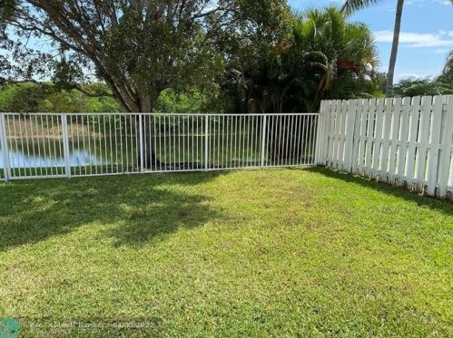 271 151 Ave, Hollywood FL exterior