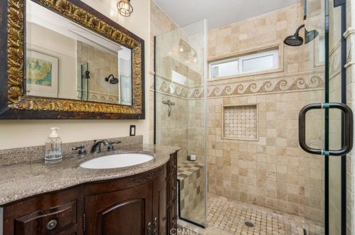 1932 Montair Ave, Long Beach CA  90815-3011 exterior