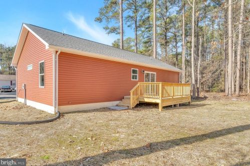 211 Erica Dr, Montross VA  22520-4154 exterior