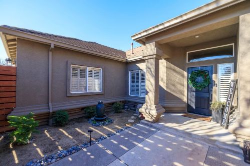 1955 Tuolumne Rd, Turlock CA  95382-8912 exterior