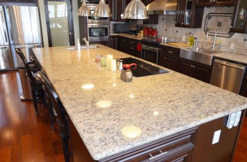 534 Paradise, Galveston TX  77554-6189 exterior