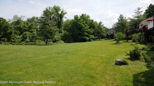 1 Redwood Dr, Tinton Falls NJ  07712-8711 exterior