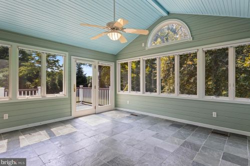 144 Oldbury Dr, Wilmington DE  19808-1420 exterior