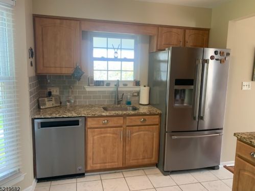 15 Green Heron Dr, Hackettstown NJ  07840-3302 exterior