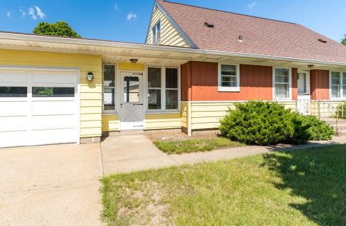 2825 Denton St, La Crosse, WI 54601-6173