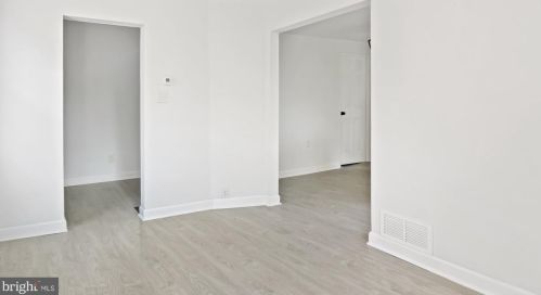 112 3rd St, Harrisburg PA  17113-2209 exterior