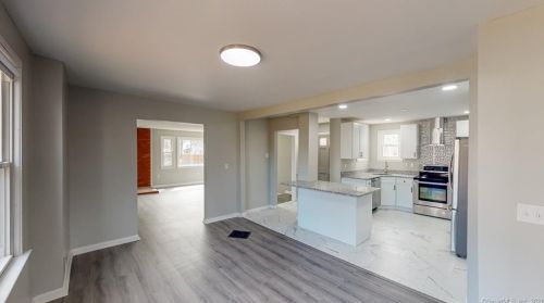 20 Ashworth St, Manchester CT  06040-5515 exterior