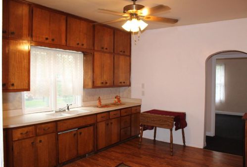 611 Alrose St, Green Bay, WI 54302-4504