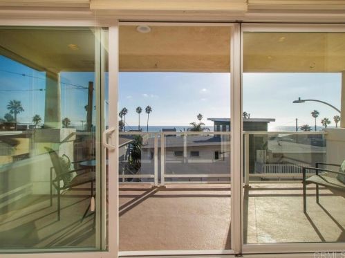 1006 Myers St, Oceanside, CA 92054-4900
