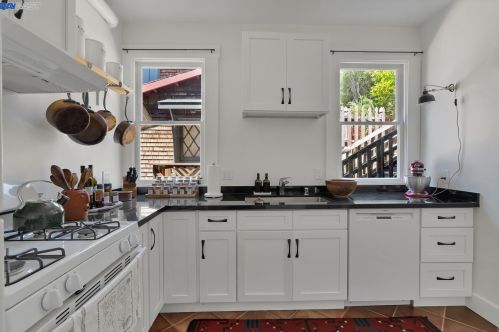 64 Panoramic Way, Berkeley CA 94704-2540 exterior