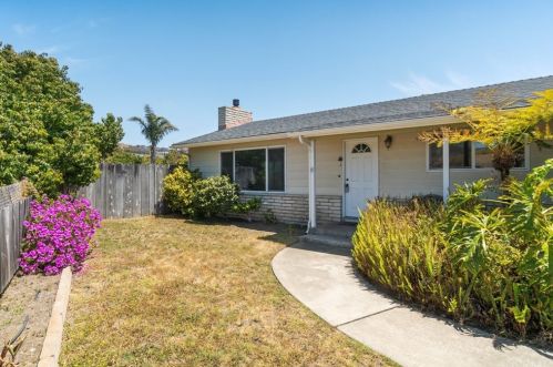 240 Easter St, Morro Bay, CA 93442-3134