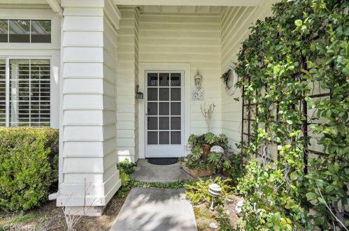 23463 Riversbridge Way, Santa Clarita, CA 91354-2428