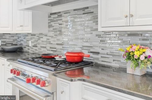 4312 Wyndemere Cir, Schnecksville PA  18078-3529 exterior