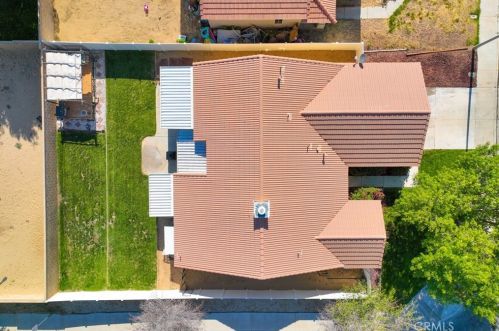 1664 Avenue, Lancaster CA exterior