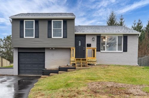 108 Calmont Farm Cir, Englewood, OH 45322-2909