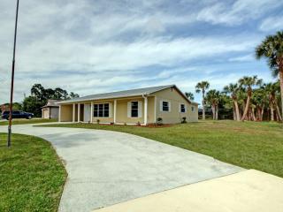 428 Melrose Ln, Sebastian, FL 32958-4983