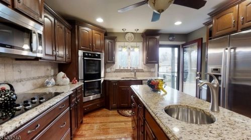 434 Buckhorn Dr, Belvidere NJ  07823-2707 exterior