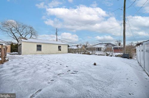 7211 Jefferson St, Harrisburg PA 17111-5246 exterior