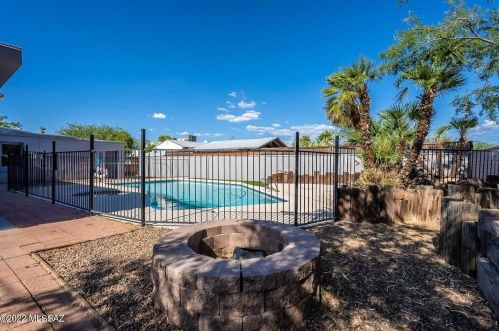 1200 Hampton St, Tucson AZ 85712-2313 exterior