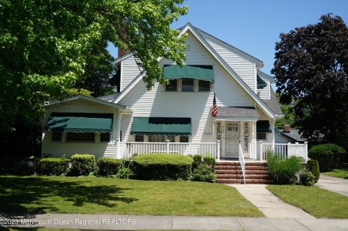 308 Lakeview Ave, Tinton Falls, NJ 07712-4718