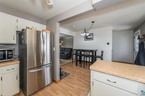 2409 Chambersburg Ave, Duluth MN  55811-3203 exterior