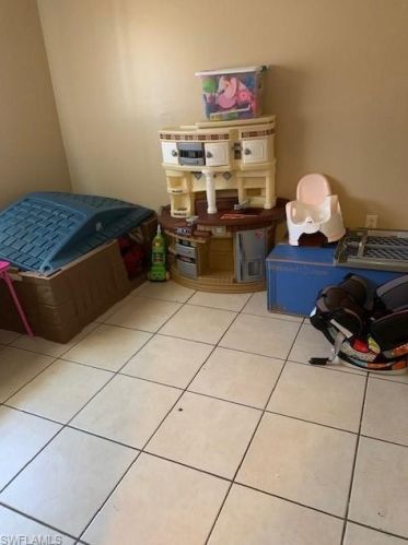 379 Bell Blvd, Lehigh Acres, FL 33974-9754