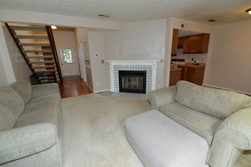 1591 Greens Edge Dr, Florence, KY 41042-7016