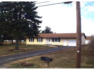3585 Everett Hull Rd, Mecca, OH 44410-9726