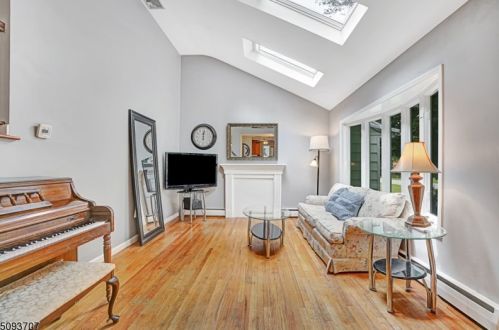 36 Lake Dr, Dover NJ  07869-3459 exterior