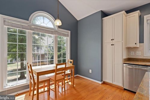 15843 Fourmile Creek Ct, Haymarket VA  20169-5427 exterior