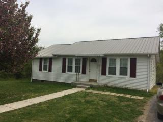 617 Glendale Ave, Clinton TN  37716-4811 exterior