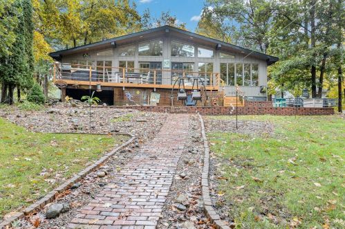 2114 Hidden Vly Dr, Crown Point IN 46307-9386 exterior