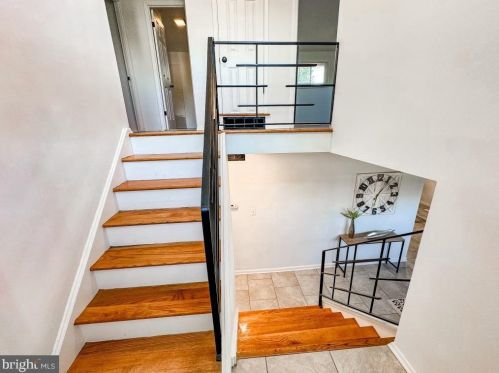 1810 Arlene Dr, Wilmington, DE 19804-4002