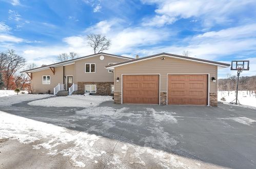 16431 Iris Rd, Little Falls, MN 56345-6240
