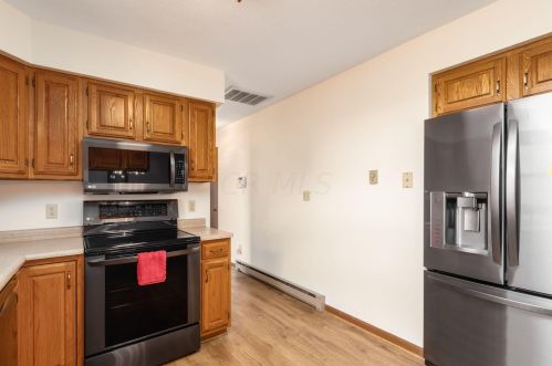 391 Waverly Ave, Washington Ch OH  43160-2464 exterior