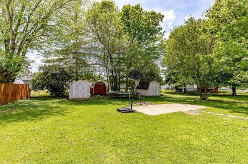 318 Whitewater Dr, New Haven OH  45030-1443 exterior